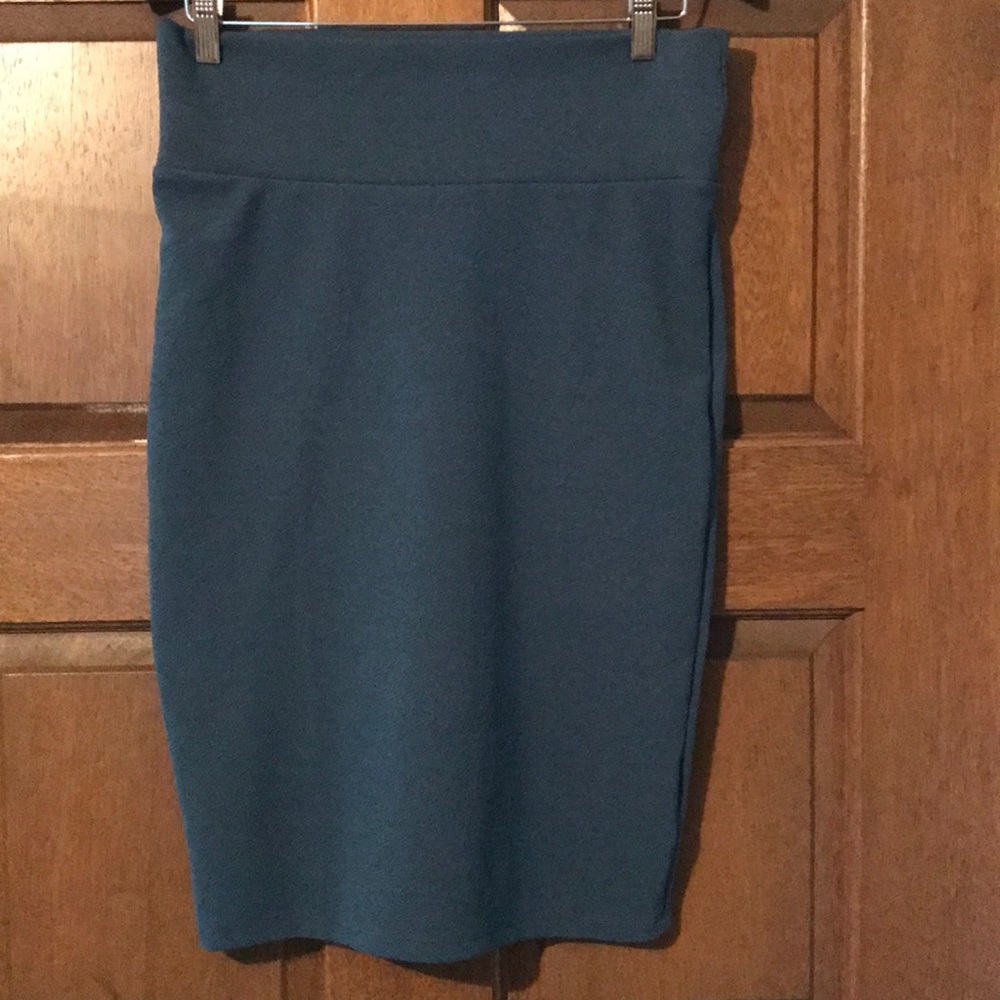 LuLaRoe Cassie skirt. Size m